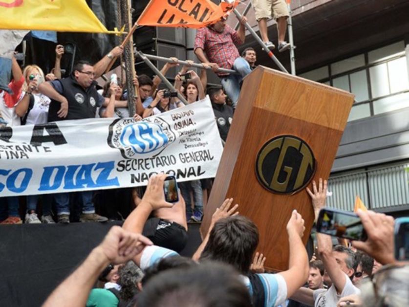 Sindicalismo, kirchnerismo y peronismo con las peores imágenes 