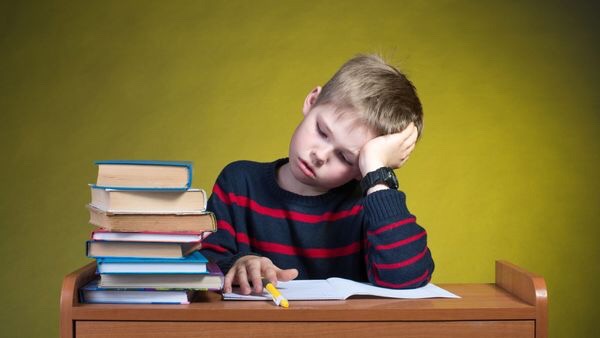 El 70,2% de alumnos de quinto y sexto año no pueden resolver matemática y 46,4% no comprende textos 