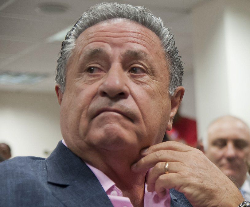 Duhalde consideró «una vergüenza» que los diputados sesionen de manera virtual