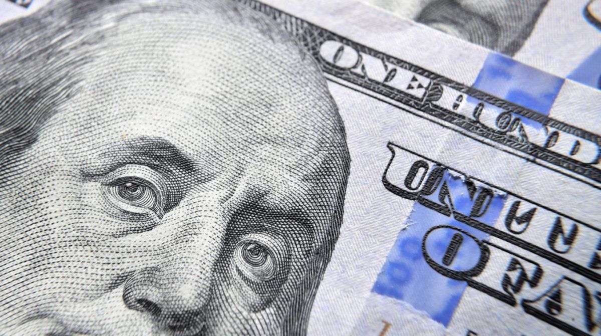 El Banco Central continúa convalidando una devaluación por goteo en el mercado mayorista