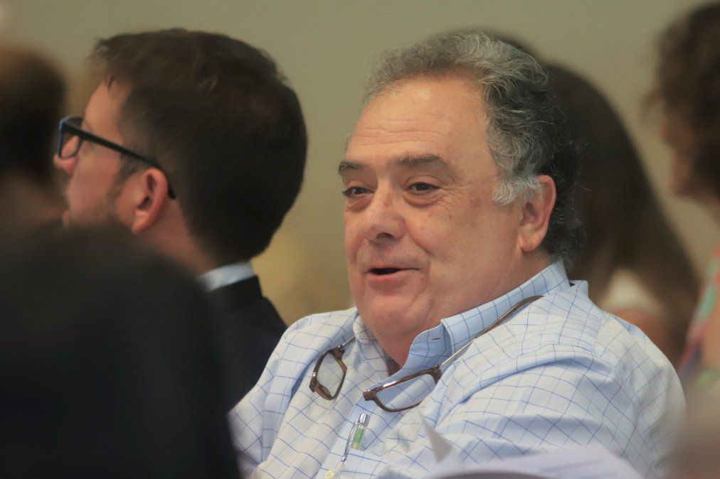 Valdés pidió que el celular de Mahiques sea «auditado por la justicia»