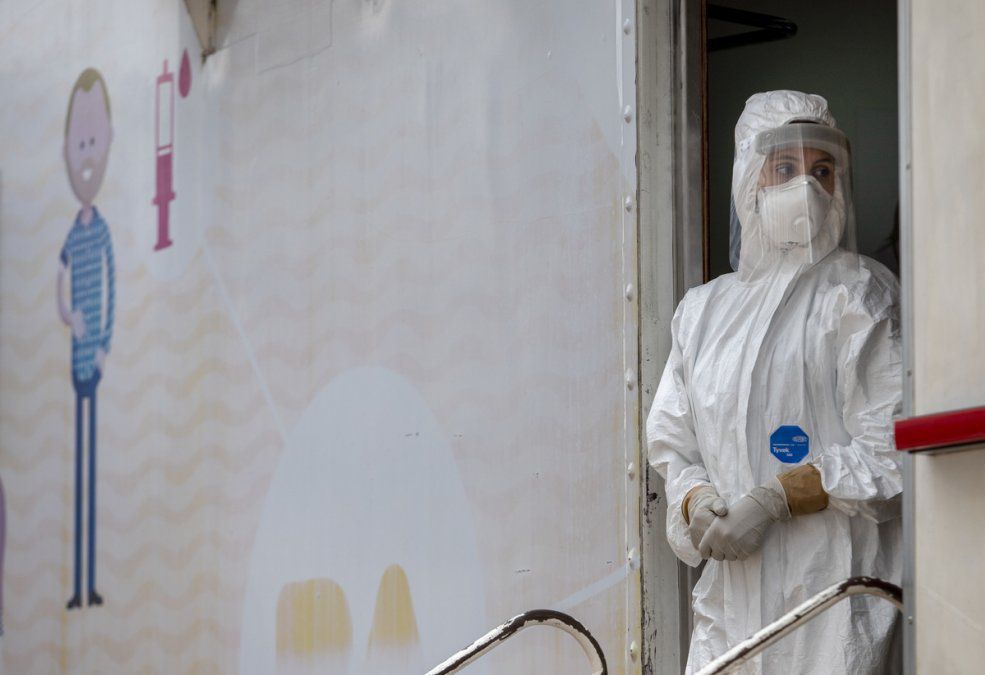 Récord de contagios de coronavirus en el país: 240 casos en las últimas 24 horas