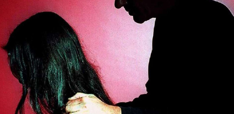 Una madre pide la restitución de su hija, que vive que en la casa donde habría sido abusada