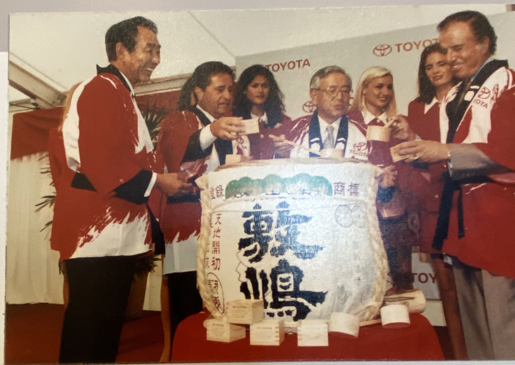 El Presidente aludió a Menem y Zulemita en Toyota: “Hoy nos acompañó la hija del presidente que puso la piedra fundamental»
