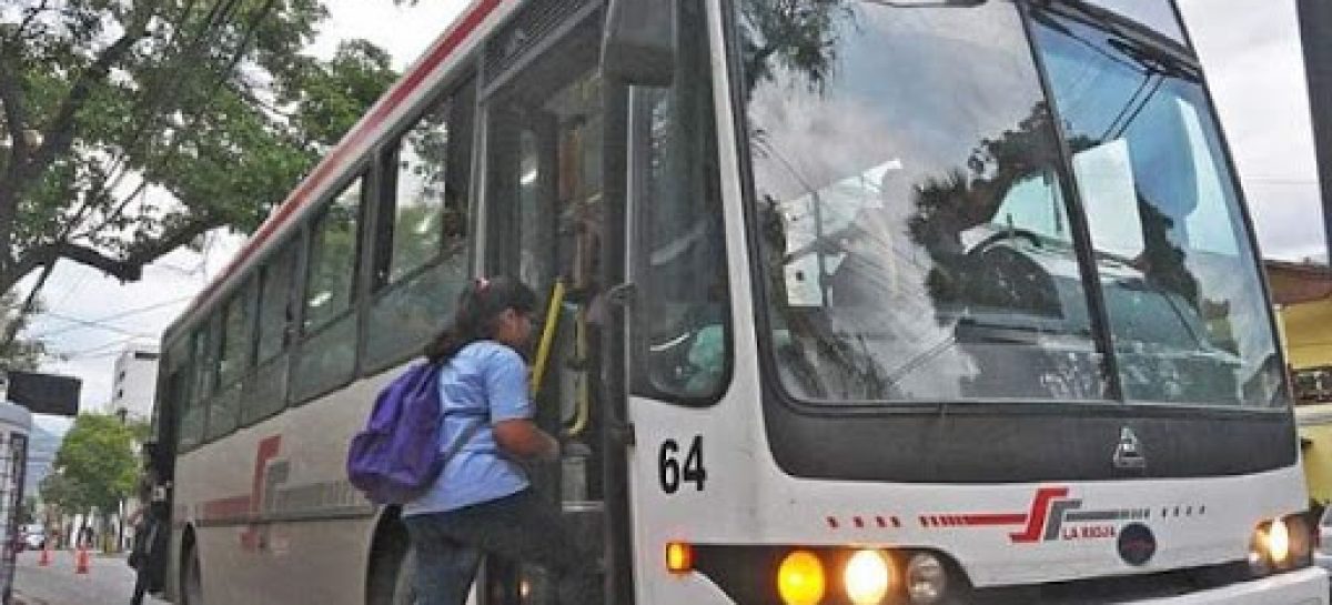 Cuando regresen las clases, 40 viajes mensuales gratuitos para estudiantes en la nueva Rioja Bus SAPEM