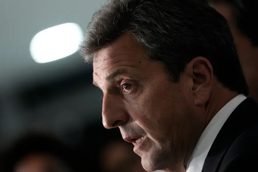 Entre inflación y recesión, el Gobierno optó por inflación, pero va a tener las dos
