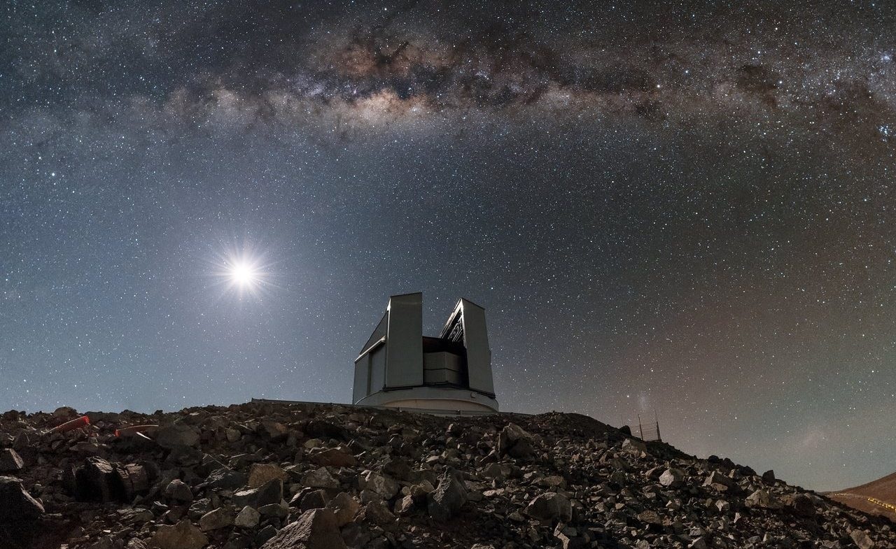 Chile a la vanguardia astronómica: Gigantesco telescopio 4MOST obtiene su «primera luz» desde el desierto de Atacama